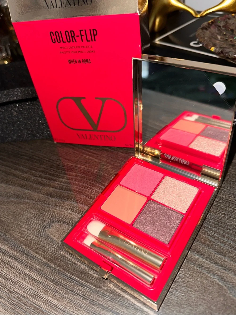 VALENTINO COLOR-FLIP EYESHADOW PALETTE COLOR: WHEN IN ROMA 01